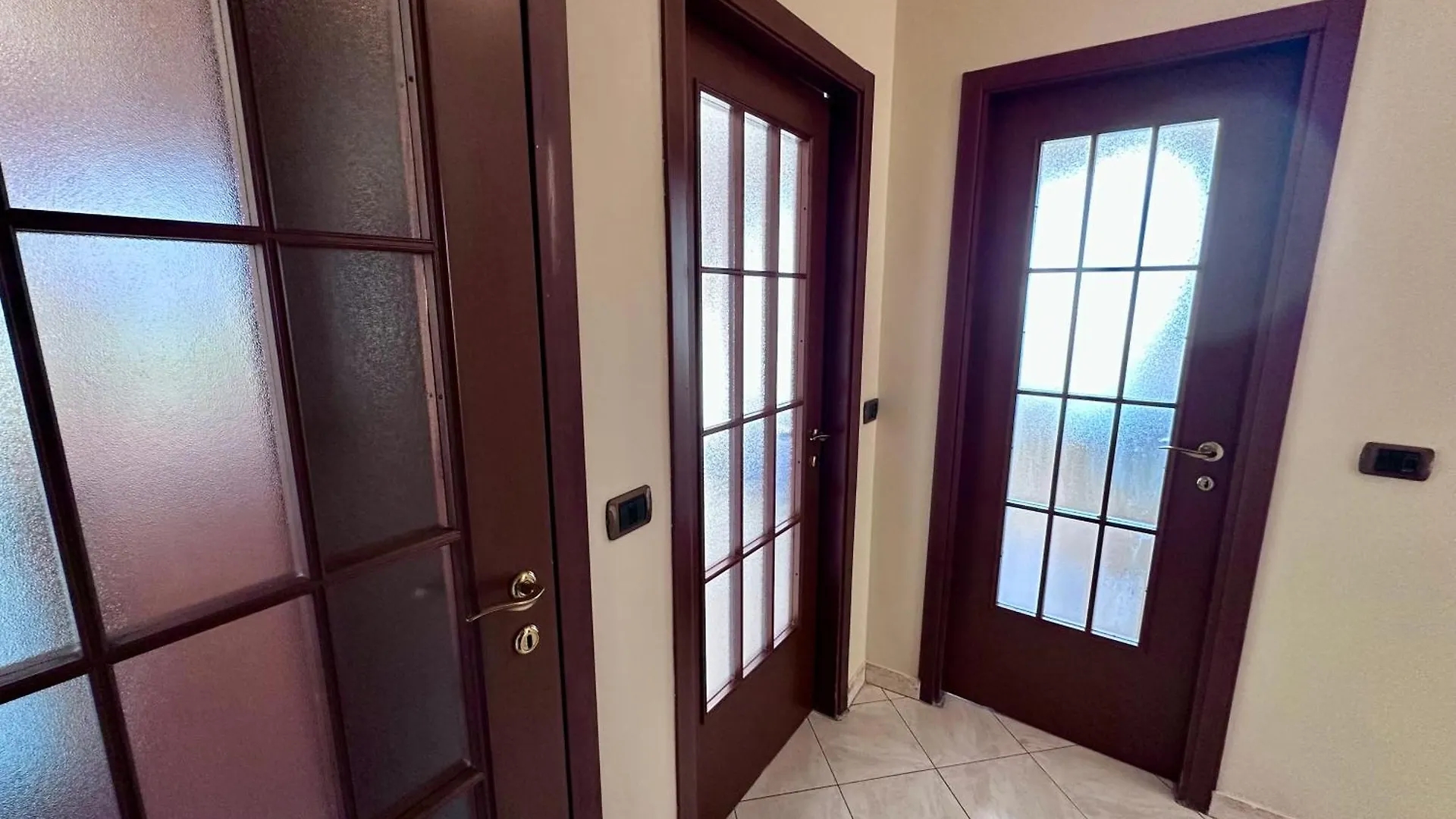 Apartment Comfort Corner Two Bedroom Cesano Boscone